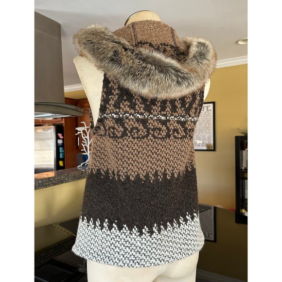 RARE Vtg ZARA Nordic Hooded Fur Trim Asymmetrical Toggle Buckle Sweater Vest S - Picture 5 of 12